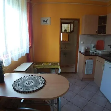 Bettina Apartman * 잘라카로쉬